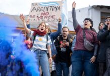 Un gremio estatal convoca a un paro de media jornada en apoyo a la protesta contra la Corte Suprema.